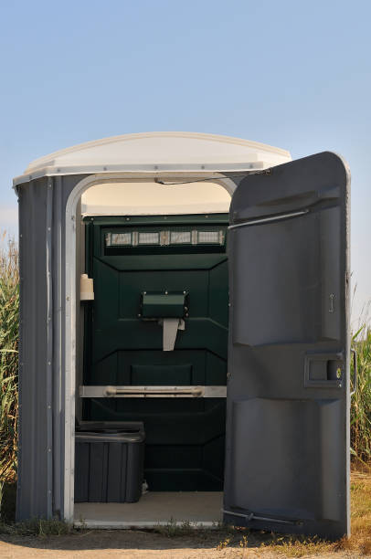 Portable Toilet Options We Offer in Newbern, TN